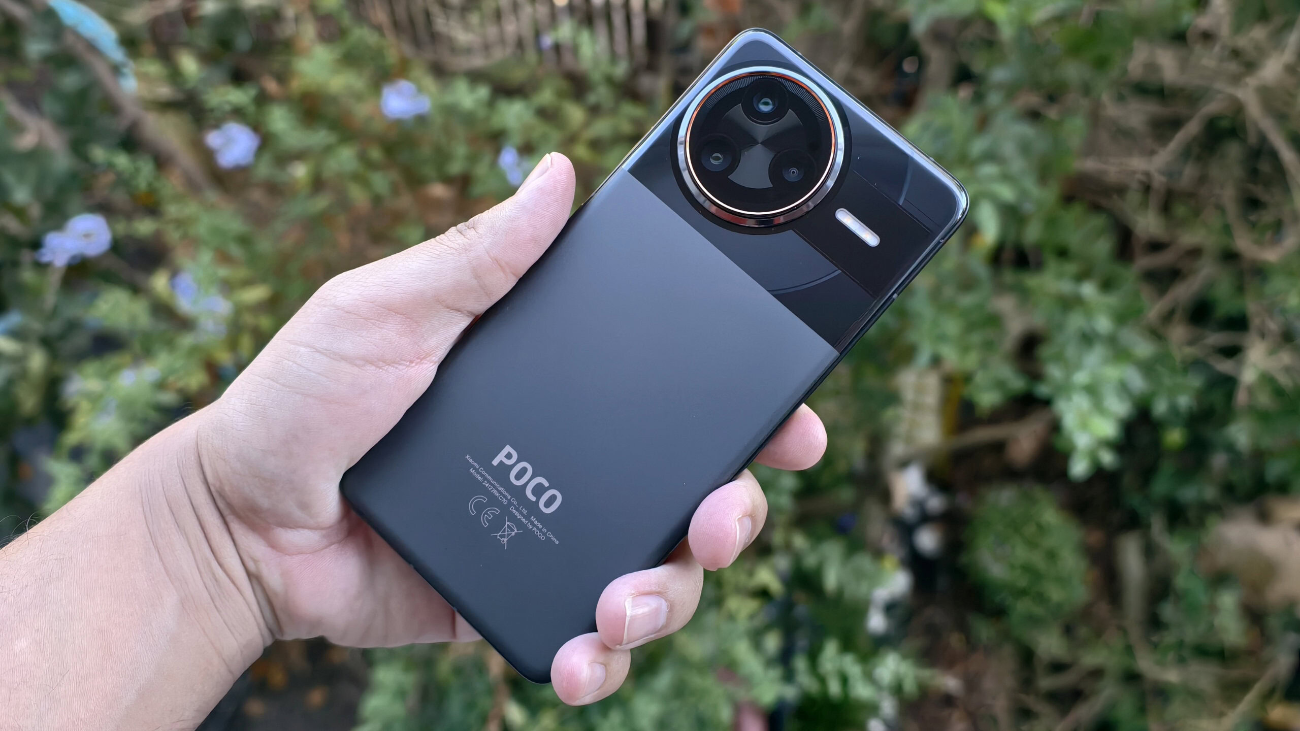 Poco F7